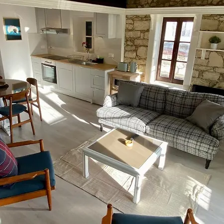 Leonys House By Trulycyprus