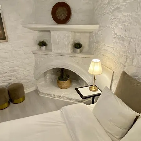 Leonys House By Trulycyprus Hébergement de vacances *